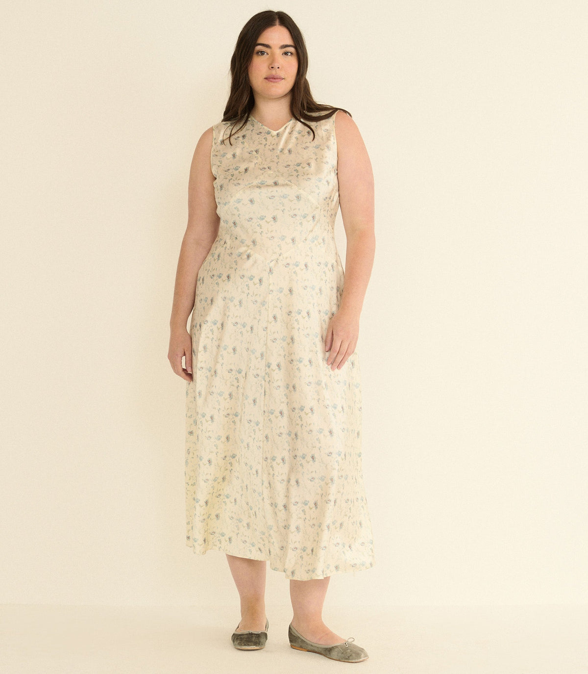 Adelana Dress in Camellia Bloom - view 10