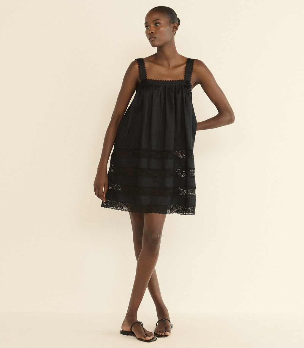 Aloise Dress in Black - view 3