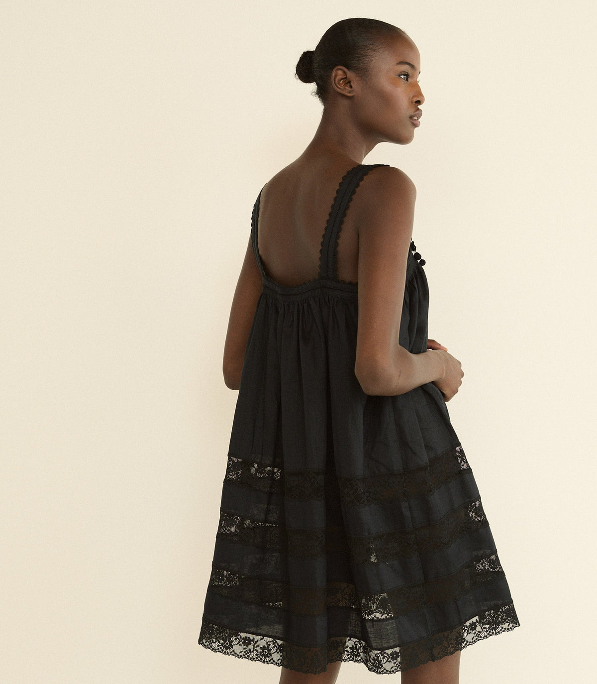 Aloise Dress in Black - view 5